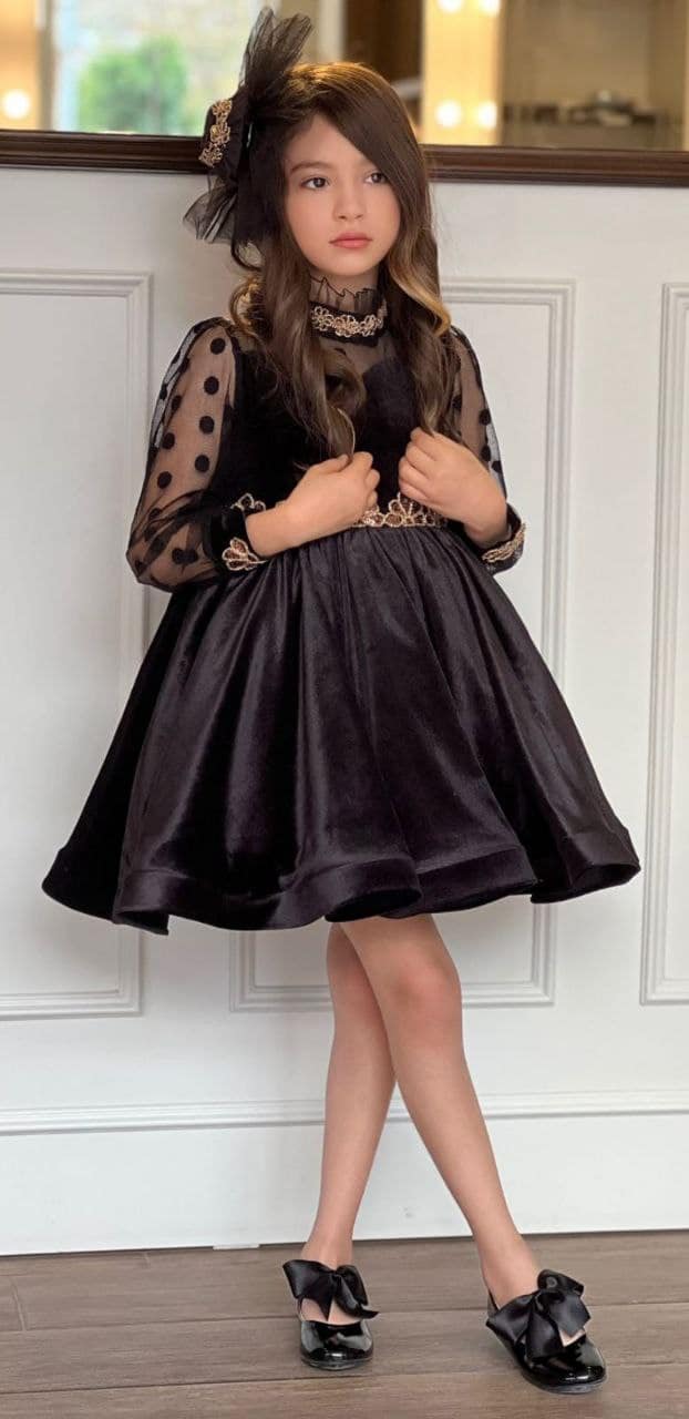 فستان مخملي للبنات