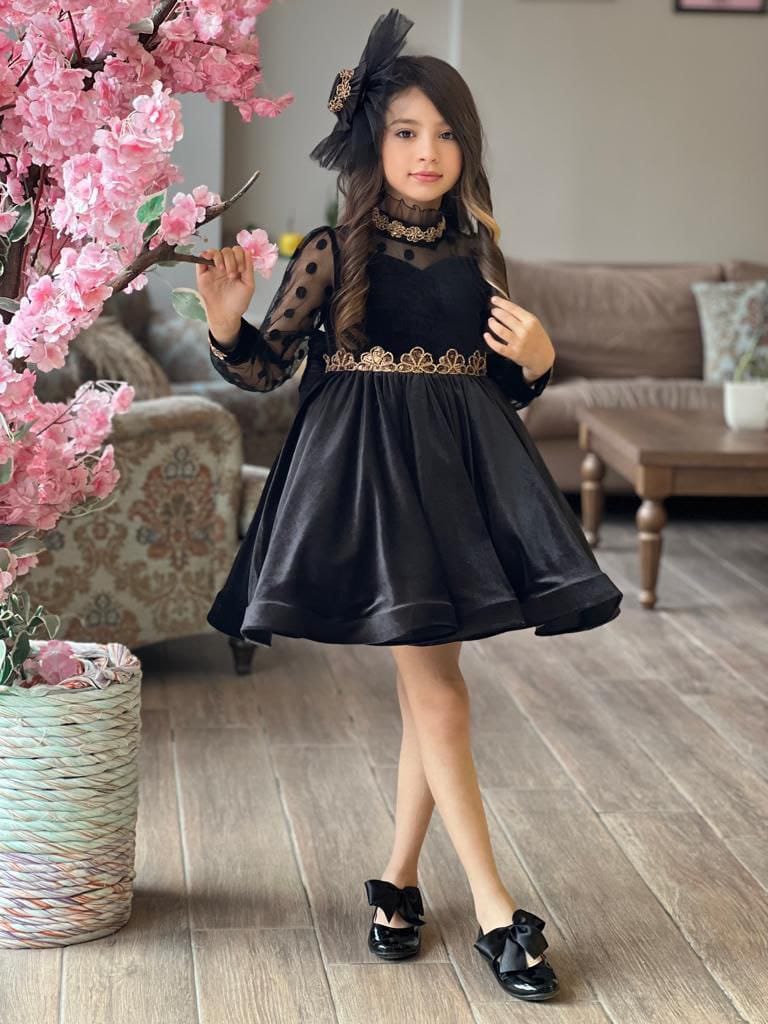 فستان مخملي للبنات